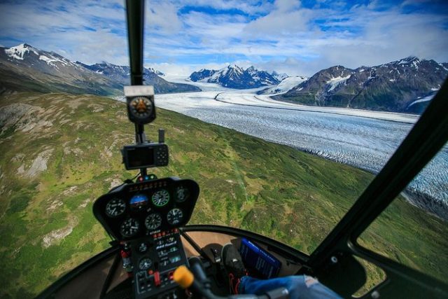 Excursions en Hélicoptère en Alaska avec Atterrissage sur Glacier – Image 3