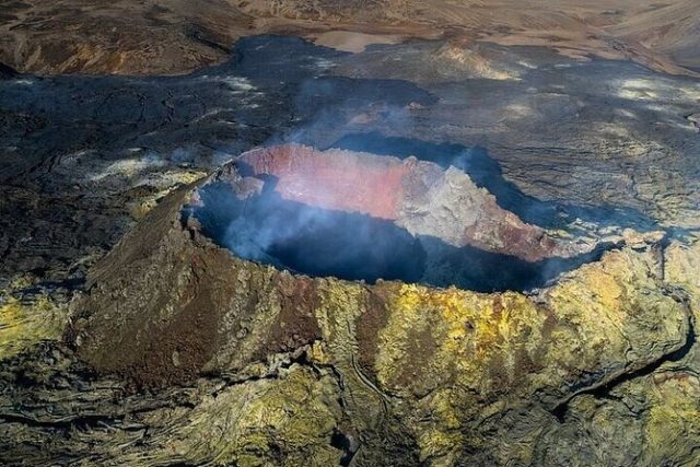 hélicoptère Islande volcan