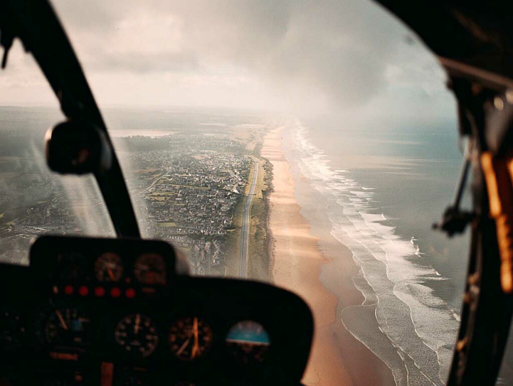 Mon vol en hélicoptère au-dessus des plages du Débarquement en Normandie
