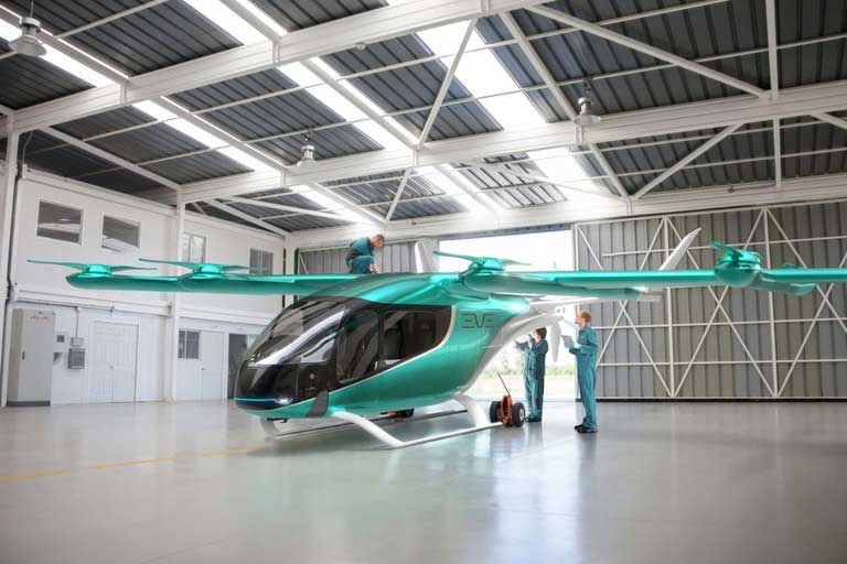 Le prototype Eve 100 s'apprête à tester son vol de transition à basse vitesse